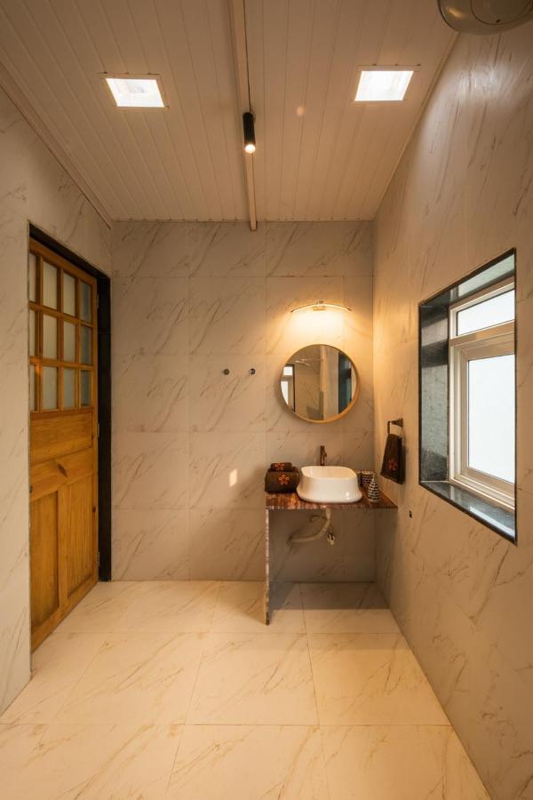 Saffronstays Turquoise Maison, Karjat Kültér fotó